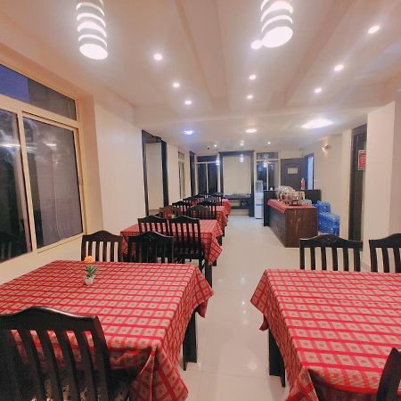 Hotel Emerald Inn Муннар Экстерьер фото